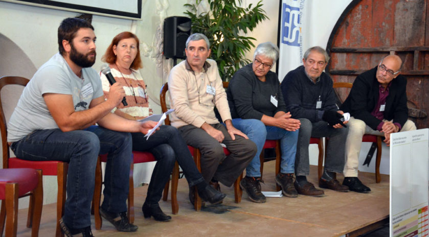 Pyrénées-Orientales
Les vignerons parlent aux vignerons
Le 22 novembre, au cœur des Pyrénées-Orientales, sur un territoire qui vit par et pour la vigne, le service santé-sécurité au travail de la MSA Grand Sud a donné la parole aux viticulteurs, les premiers concernés par les troubles musculo-squelettiques.

#Grand-Sud #Viticulteurs