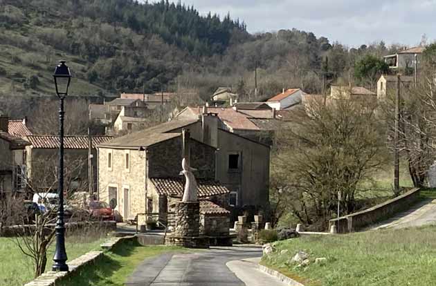 Vue de la commune de Rieussec (Hérault)