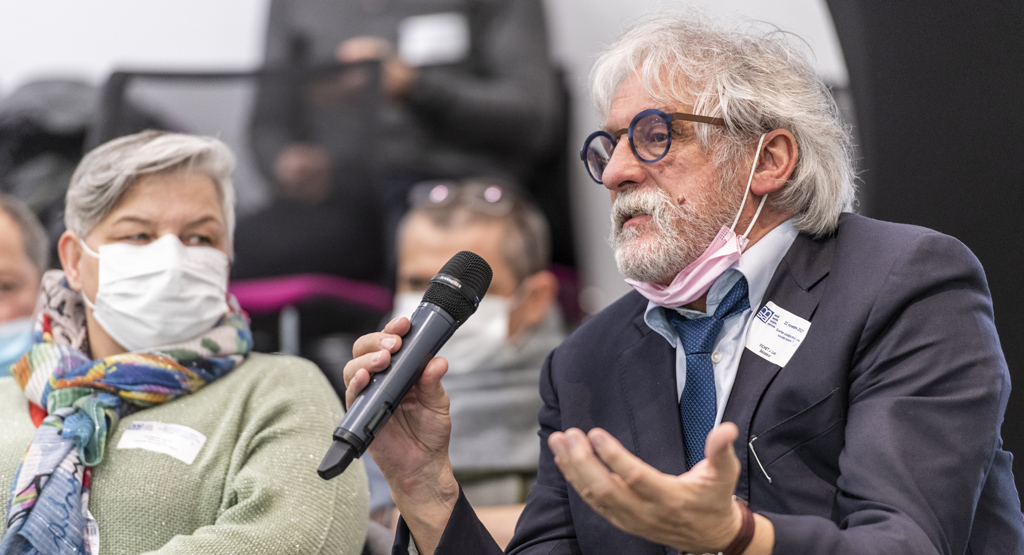 Jean-Luc Fichet, sénateur du Finistère, lors du 6e et dernier atelier de la convention citoyenne pour la ruralité organisée par la MSA, qui se tient à Landerneau sur le thème de l'emploi agricole.