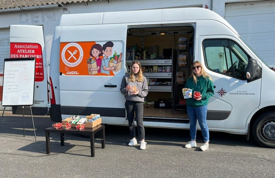 Finistere leon Echoppe itinerante solidaire jeunes alimentation